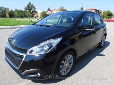 Peugeot 208 5 porte Active *NEOPATENT usata Calderara di Reno