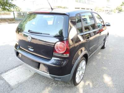 Volkswagen Polo Cross 1.4/80CV 16V *NEOPATENTATO usata Calderara di Reno