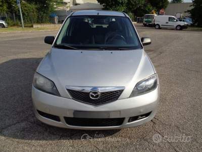 Mazda 2 5p. Active *OK NEOPATENTATO* usata Calderara di Reno