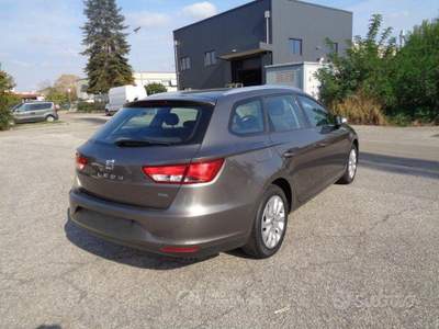 Seat Leon TDI 105 CV ST Start/Stop Business usata Calderara di Reno