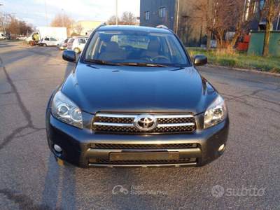 Toyota RAV4 RAV 4 2.2 D-4D 177 CV Sol Plus 4WD NAVIGA usata Calderara di Reno
