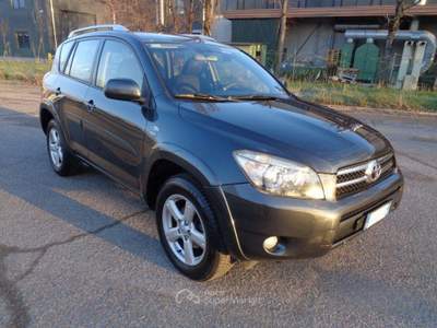 Toyota RAV4 RAV 4 2.2 D-4D 177 CV Sol Plus 4WD NAVIGA usata Calderara di Reno