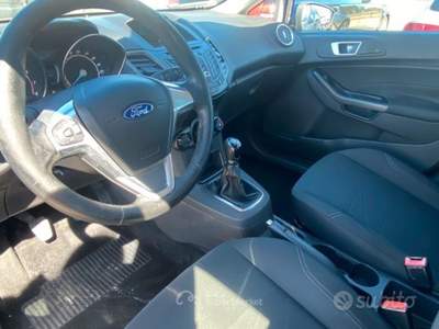 Ford Fiesta  Blu/Azzurro usata San Michele Salentino