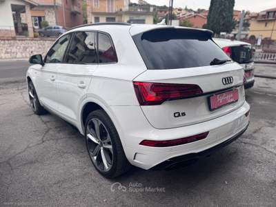 Audi Q5 Q5 TFSI S tronic S line edition IDENTITY BLACK Bianco usata Fonte Nuova