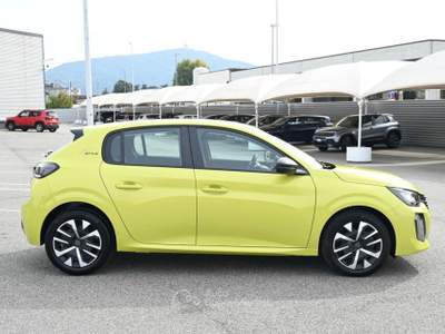 Peugeot 208 PureTech 100 Stop&Start 5 porte Style Giallo usata Pianezza