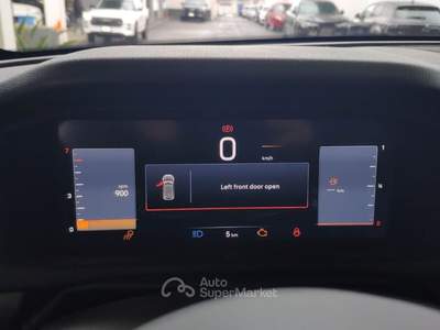 Jeep Avenger 100 CV Summit Km0 Bianco usata MONOPOLI