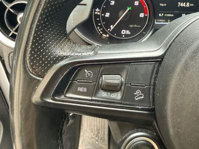 Alfa Romeo Stelvio AT8 RWD Executive Bianco usata Bari