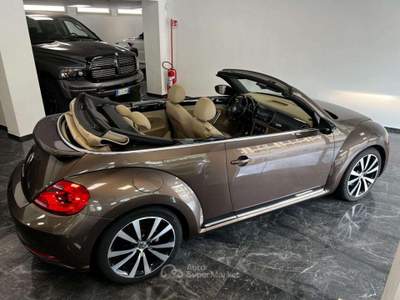 Volkswagen Maggiolino Cabrio 1.4 TSI Sport Marrone usata Villa Carcina