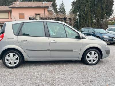 Renault Scénic Scenic Scénic 1.6 16V Confort Dynamique Grigio usata Bulgarograsso