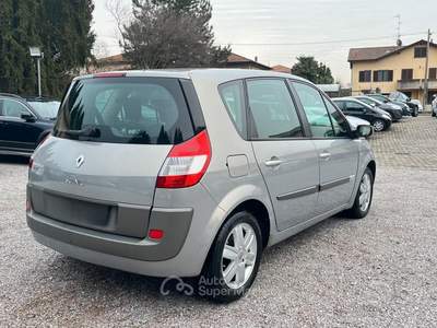 Renault Scénic Scenic Scénic 1.6 16V Confort Dynamique Grigio usata Bulgarograsso