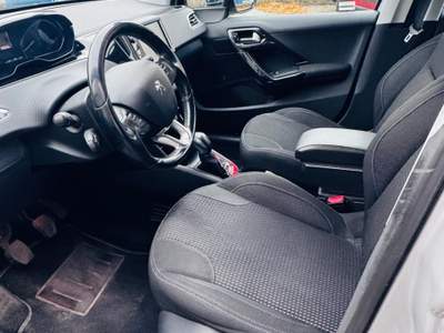 Peugeot 208 Occasione diesel Argento usata Pantigliate