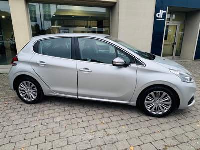 Peugeot 208 Occasione diesel Argento usata Pantigliate