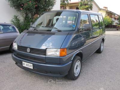 Volkswagen Transporter 1.9 TDI cat Blu/Azzurro usata SAN PIETRO IN CARIANO