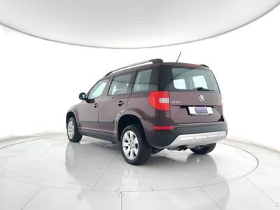 Skoda Yeti Yeti 2.0 tdi elegance 4x4 140cv x commercianti+tetto panoramico Lilla usata Ghedi