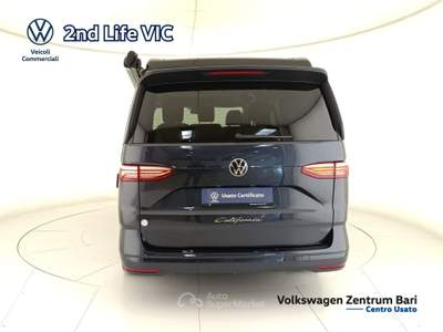 Volkswagen Transporter California Beach5 110TDI Aut Nero usata Bari