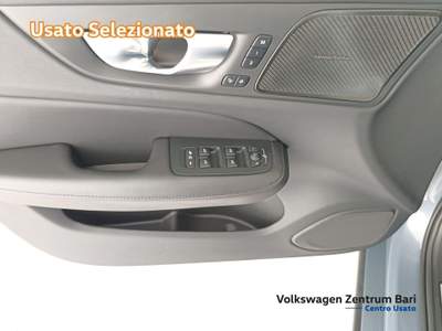 Volvo V60 2.0 b4 ultimate dark auto Grigio usata Bari
