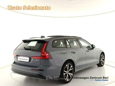 Volvo V60 2.0 b4 ultimate dark auto Grigio usata Bari
