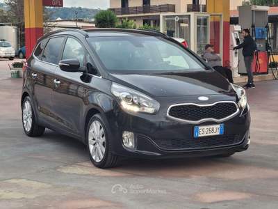 Kia Carens 1.7 CRDi 115CV Class Nero usata Quarto