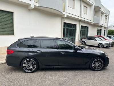BMW Serie 5 530d 530 530d xDrive Touring Msport Nero usata Alberobello
