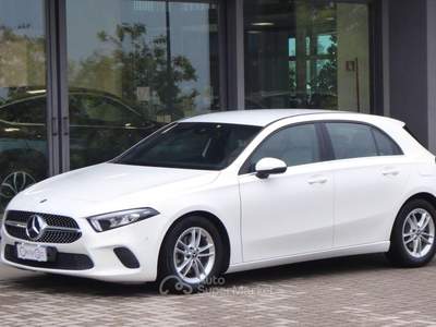 Mercedes-Benz Classe A d Automatic Business Bianco usata Quattro Castella