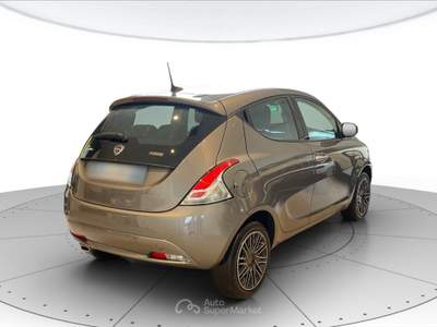Lancia Ypsilon 1.0 hybrid 70cv gold Grigio usata Rovigo
