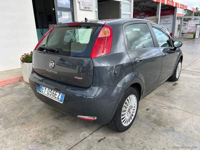 Fiat Punto Punto 1.4 8V 5p. Easypower Lounge Grigio usata Mesagne