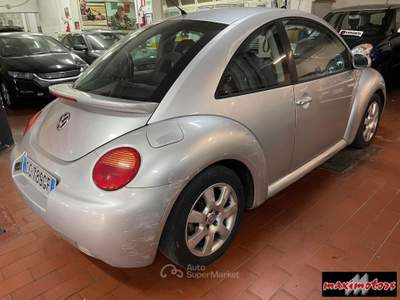 Volkswagen New Beetle 1.6 Argento usata Roma