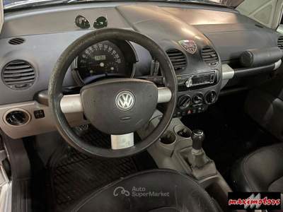 Volkswagen New Beetle 1.6 Argento usata Roma
