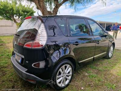 Renault Scénic Scénic XMod 1.5 dCi 110 CV S&S Bose Nero usata Latiano