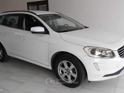 Volvo XC60 SINONIMO DI SICUREZZA ED ELEGANZA Bianco usata Palmi