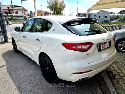 Maserati Levante MASERATI LEVANTE 250 CV NO SUPERBOLLO Bianco usata Mondragone