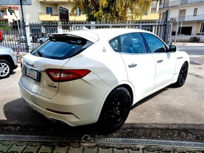 Maserati Levante MASERATI LEVANTE 250 CV NO SUPERBOLLO Bianco usata Mondragone