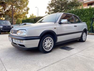 Volkswagen Golf Golf III Cabrio 1.6 101cv - Storica Argento usata Seregno