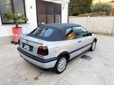Volkswagen Golf Golf III Cabrio 1.6 101cv - Storica Argento usata Seregno