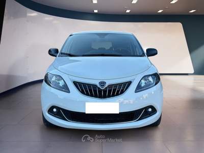 Lancia Ypsilon Ypsilon 1.0 FireFly 5 porte S&S Hybrid Gold Bianco usata Pordenone