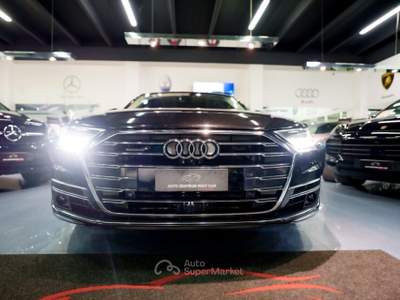 Audi A8 3.0 quattro tiptronic Nero usata Mottola