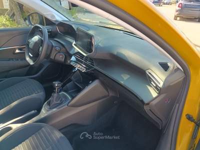 Peugeot 208 1.2 100cv 5 porte Style Giallo usata Monopoli
