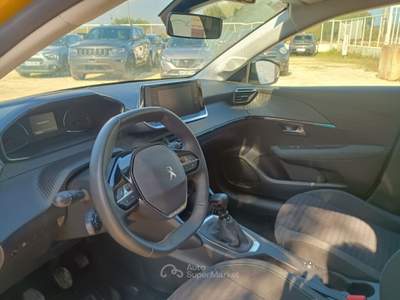 Peugeot 208 1.2 100cv 5 porte Style Giallo usata Monopoli