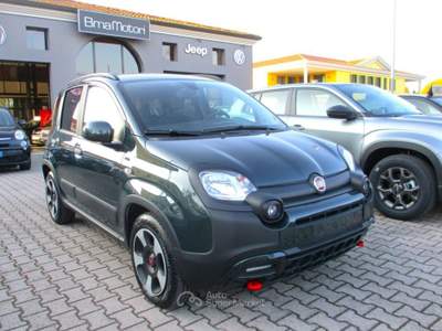 Fiat Panda 1.0 Hybrid Cross CarPlay/Sensori Verde usata Mogliano Veneto