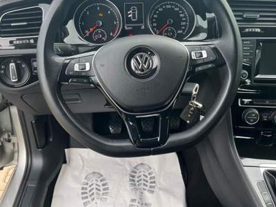 Volkswagen Golf  1.6 tdi (btdi) Comfortline 110cv 5p Grigio usata Fasano
