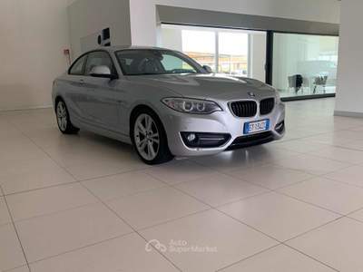 BMW Serie 2 220d d Coupé sport Argento usata Massarosa