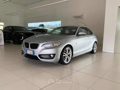 BMW Serie 2 220d d Coupé sport Argento usata Massarosa