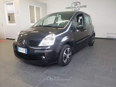 Renault Modus Unico proprietario non fumatore. BOX privato.  Nessun incidente. usata MATHI
