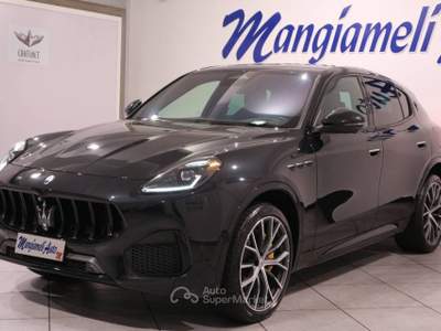 Maserati Grecale 2.0 mhev Modena 330cv auto Nero usata Carlentini