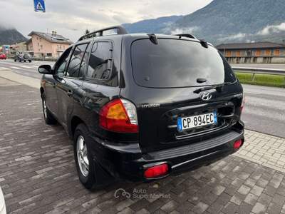 Hyundai Santa Fe Santa Fe 2.4cc 145CV 4x4 Nero usata Villa di Tirano