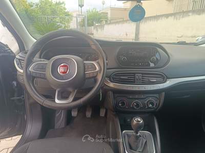 Fiat Tipo Mjt S&S SW Easy Blu/Azzurro usata Pompei
