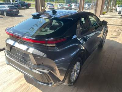 Toyota C-HR 2.0 PHEV Active Bianco usata Scandiano