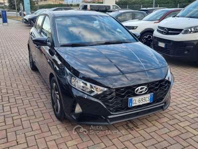Hyundai i20 1.0 T-GDI 48V iMT Connectline Nero usata Savona