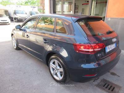 Audi A3 SPB 2.0 TDI S tronic Business Blu/Azzurro usata Striano