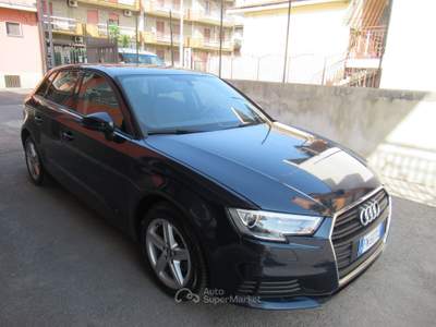 Audi A3 SPB 2.0 TDI S tronic Business Blu/Azzurro usata Striano